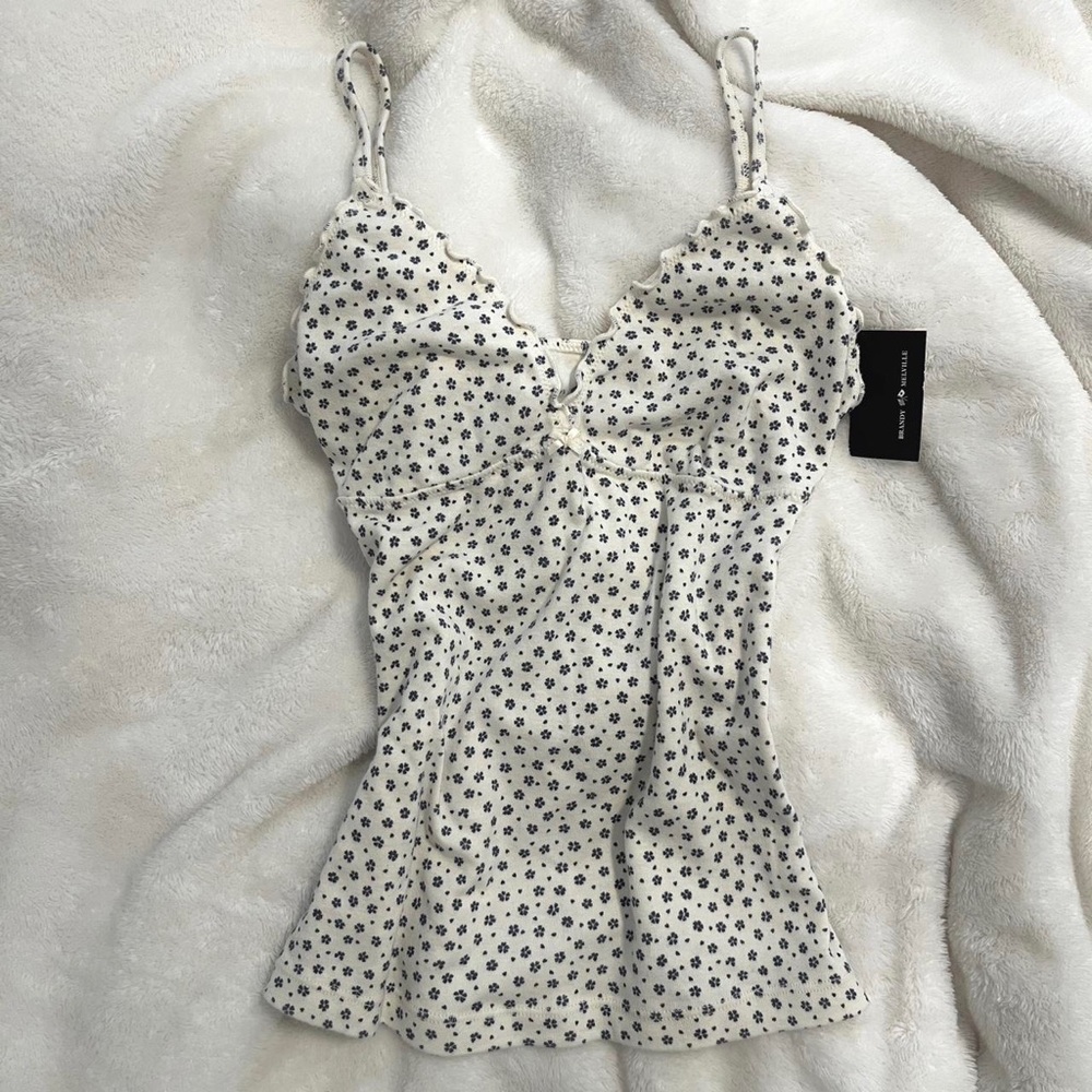brandy melville tiffany tank top floral white with blue flowers and a bow